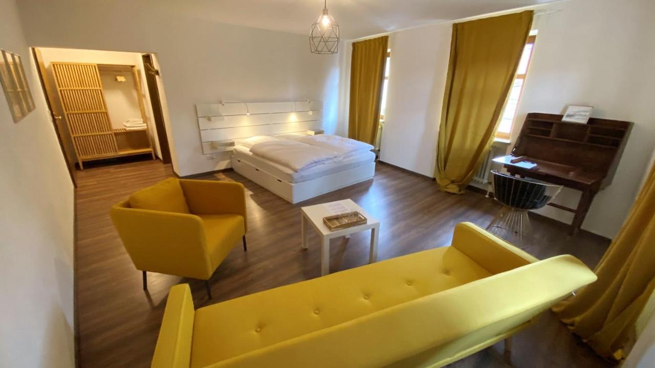 Hotel Sonne Wassertrüdingen Extérieur photo