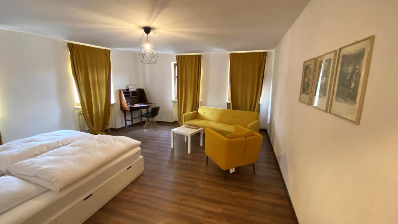 Hotel Sonne Wassertrüdingen Extérieur photo