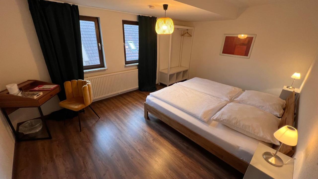 Hotel Sonne Wassertrüdingen Extérieur photo